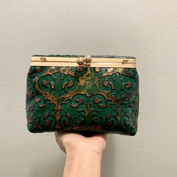 Handmade Genuine Leather Floral Embossed Kisslock Box Bag/Cosmetics case - Picture 2 of 16